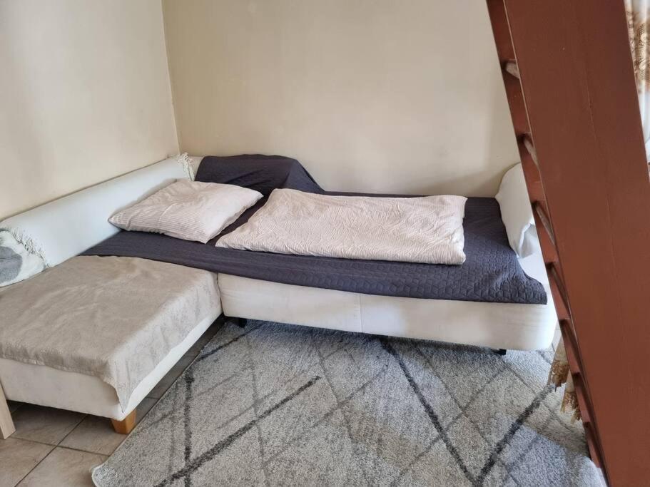 Bytova Jednotka V Tabore Luznicka 423 Apartment Bagian luar foto